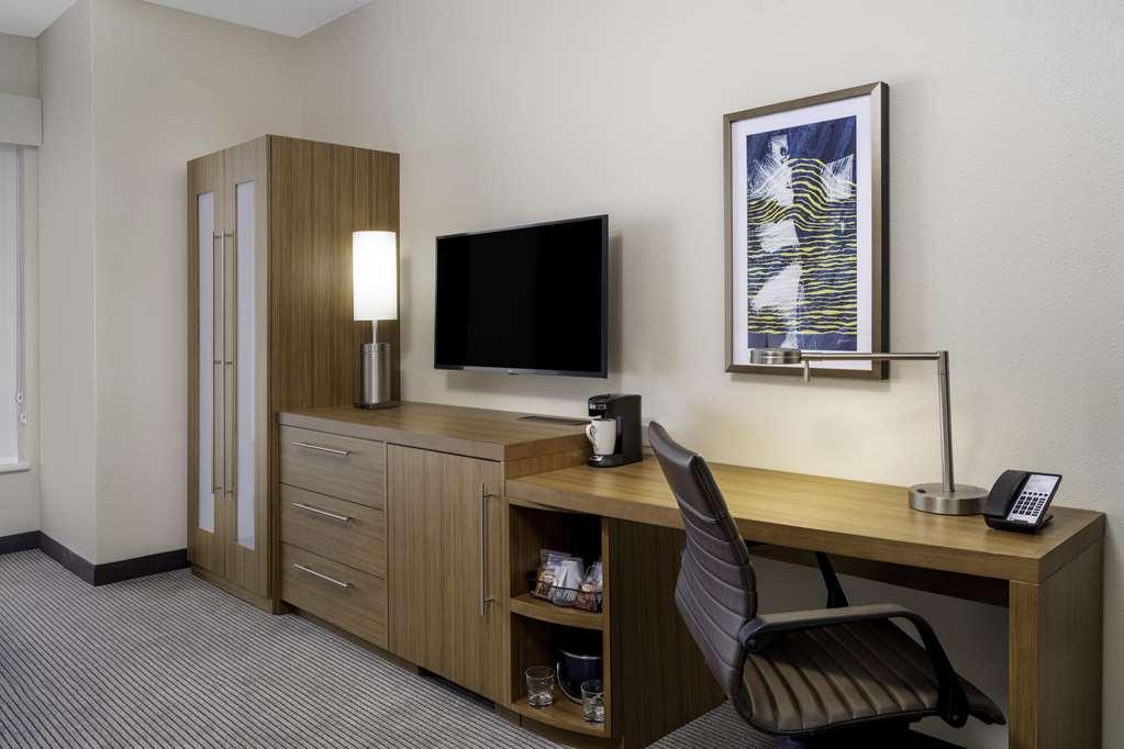 Hyatt Place Fort Worth-Alliance Town Center 객실 사진
